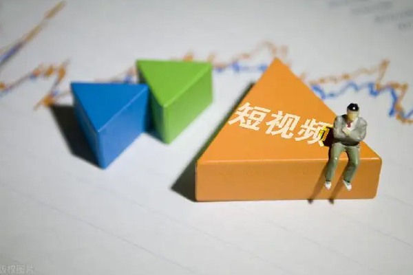 開發(fā)本地生活app軟件可以結(jié)合短視頻--app開發(fā)平臺(tái)開發(fā)廣州酷蜂科技